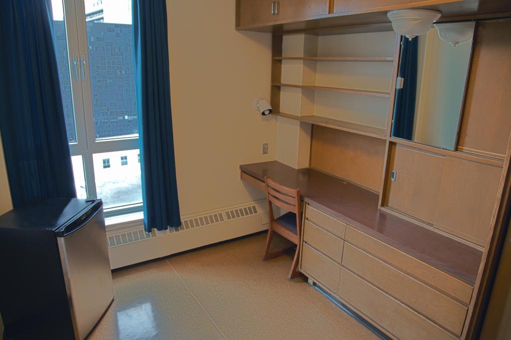 Royal Victoria College Residence Montreal Room photo